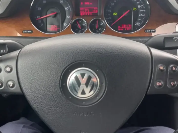 Volkswagen Passat B6