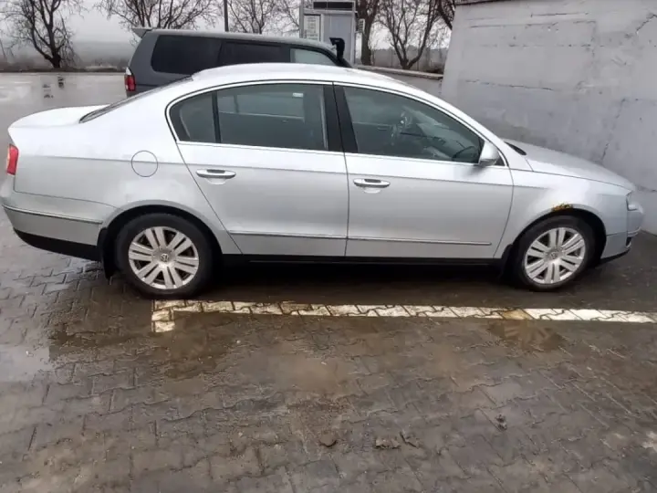 Volkswagen Passat B6