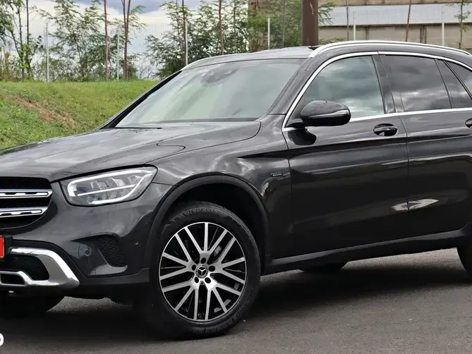 Mercedes-Benz GLC X253 300 e 4MATIC
