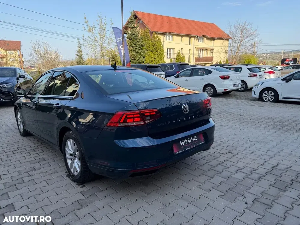 Volkswagen Passat 2.0 TDI DSG Trendline — imagine 6