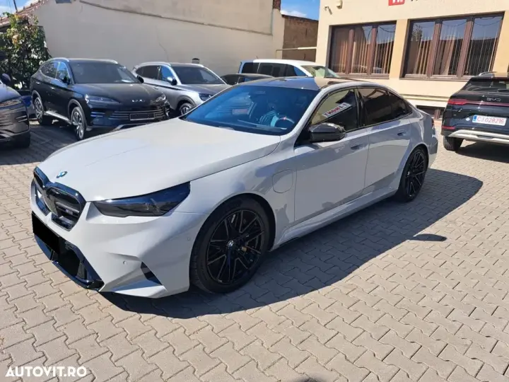 BMW M5