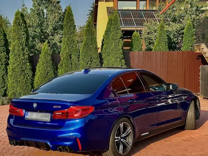 BMW M5 F90