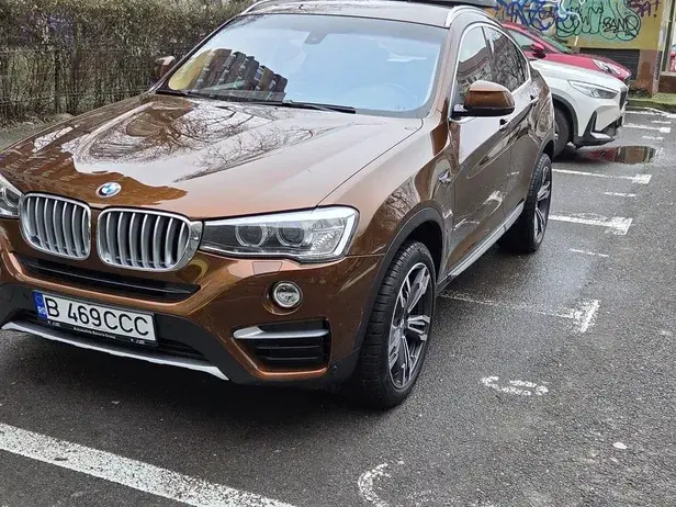 BMW X4 xDrive20i AT xLine