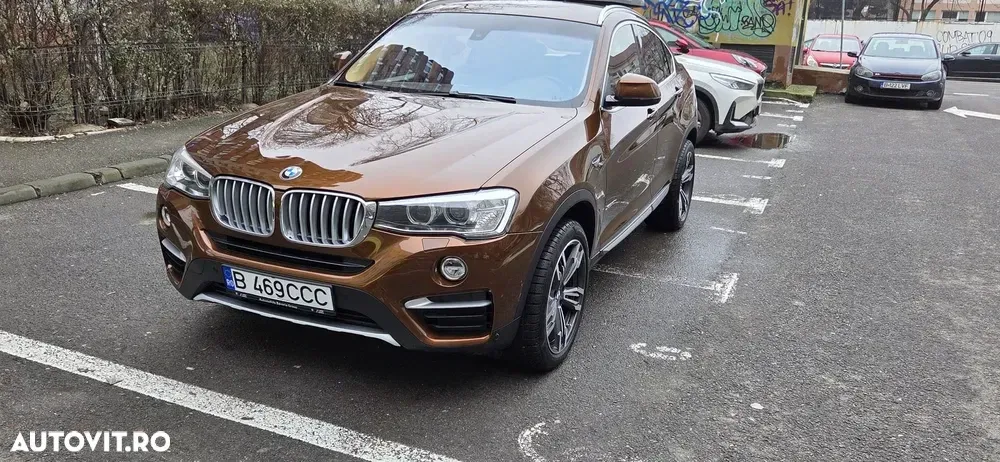 BMW X4 xDrive20i AT xLine — imagine 2