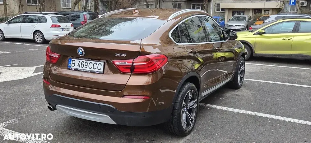 BMW X4 xDrive20i AT xLine — imagine 3