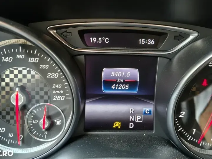 Mercedes-Benz A 180 7G-DCT