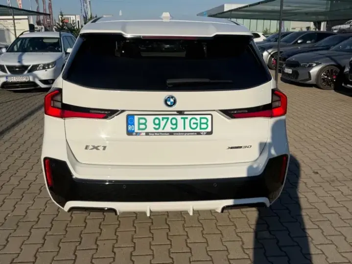 BMW iX1 xDrive30