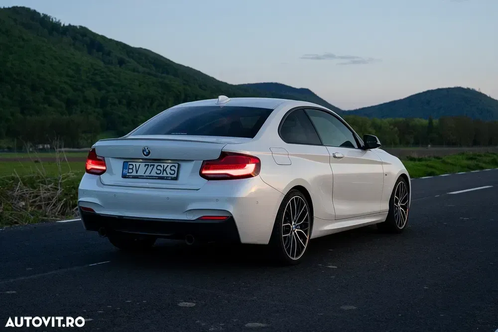 BMW M2 M240i xDrive AT — imagine 5