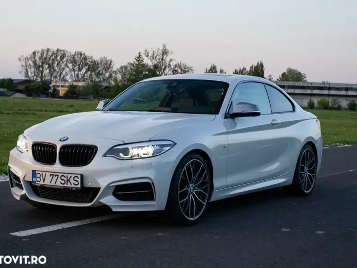 BMW M2 M240i xDrive AT