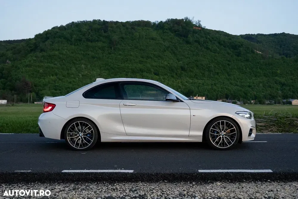 BMW M2 M240i xDrive AT — imagine 4
