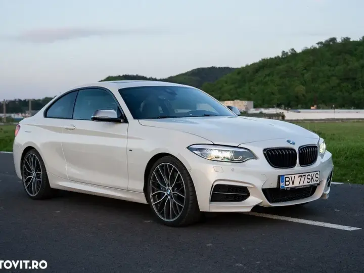 BMW M2 M240i xDrive AT