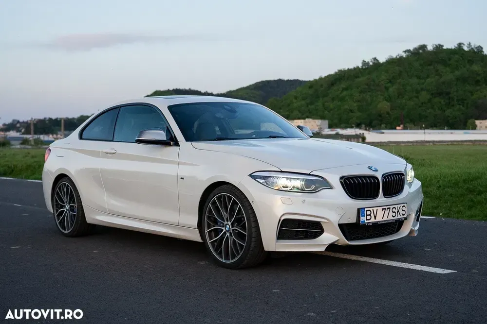 BMW M2 M240i xDrive AT — imagine 3