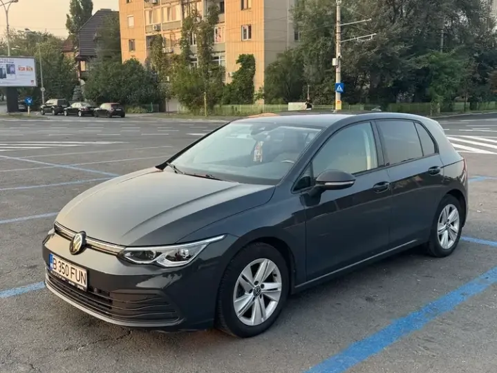 Volkswagen Golf VIII 1.5 eTSI OPF DSG Style
