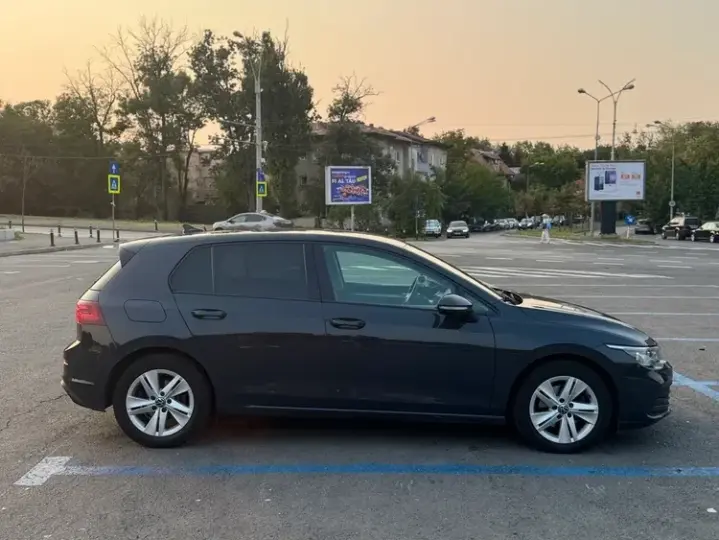 Volkswagen Golf VIII 1.5 eTSI OPF DSG Style