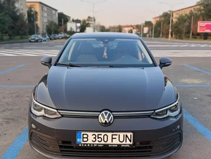 Volkswagen Golf VIII 1.5 eTSI OPF DSG Style