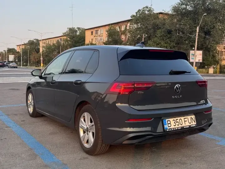 Volkswagen Golf VIII 1.5 eTSI OPF DSG Style