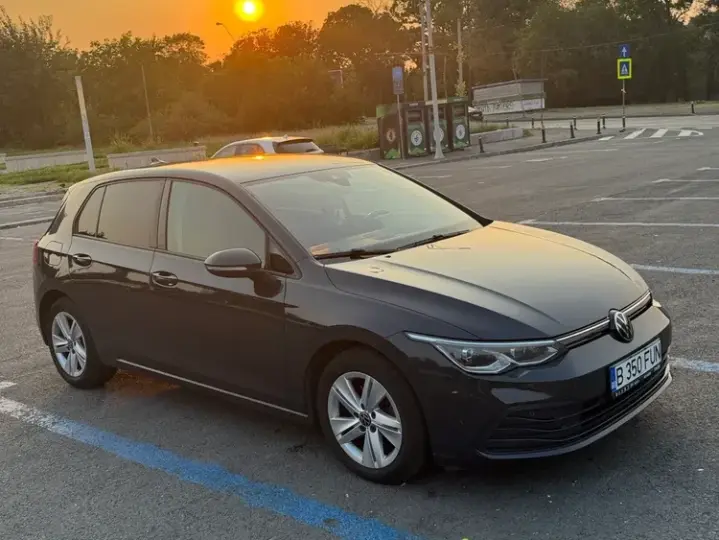 Volkswagen Golf VIII 1.5 eTSI OPF DSG Style