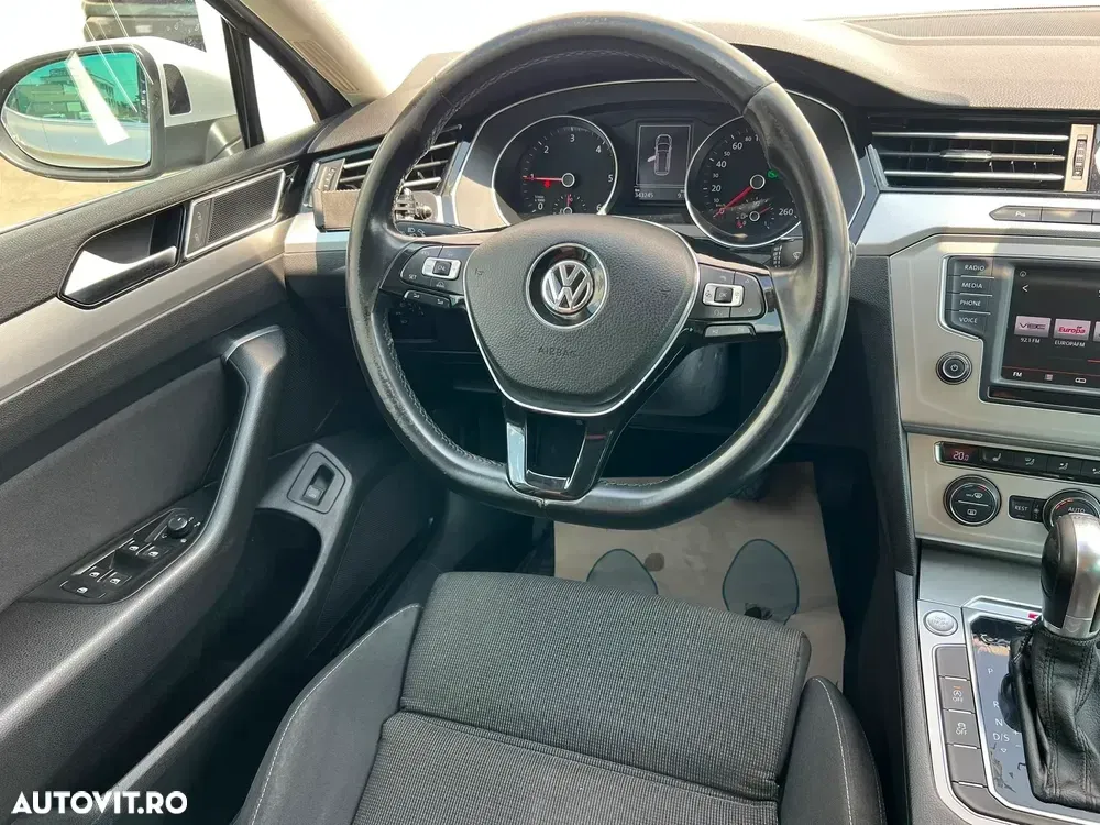 Volkswagen Passat B8 2.0 TDI DSG 4Motion Comfortline — imagine 6