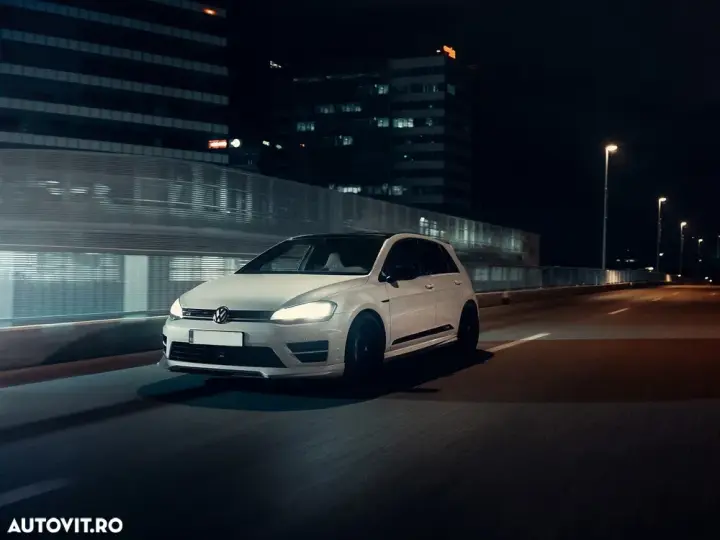 Volkswagen Golf VII