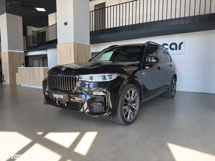 BMW X7 M50i