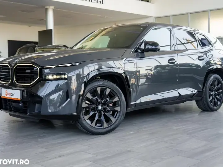 BMW XM