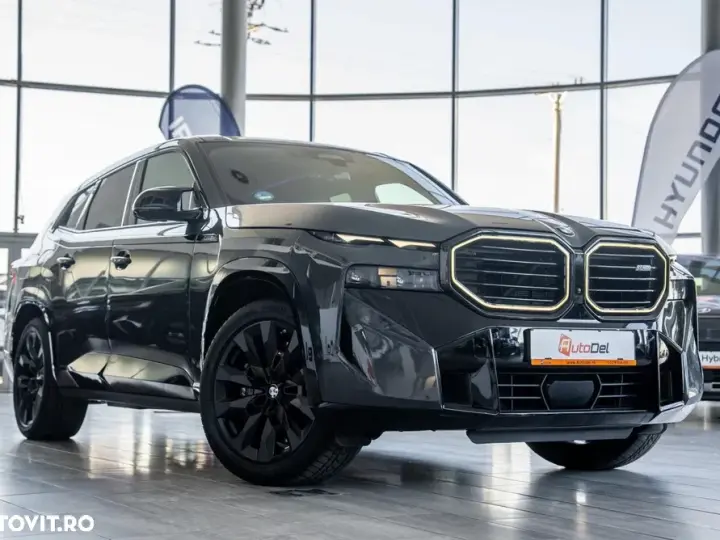 BMW XM