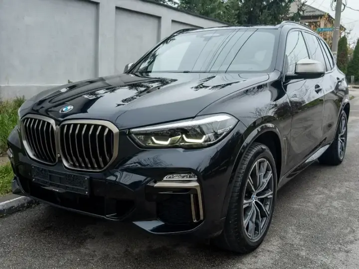 BMW X5 M G05