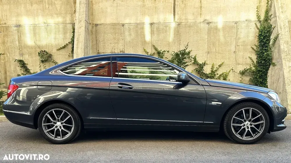 Mercedes-Benz C W206 180 BlueEFFICIENCY 7G-TRONIC Edition 1 — imagine 4