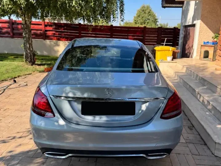 Mercedes-Benz C W205 220 d 4MATIC Aut.