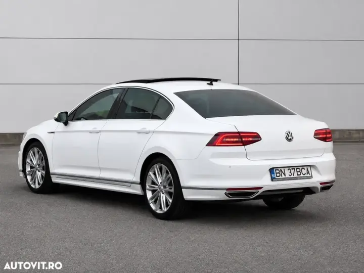 Volkswagen Passat B8 2.0 TDI DSG 4Motion Highline
