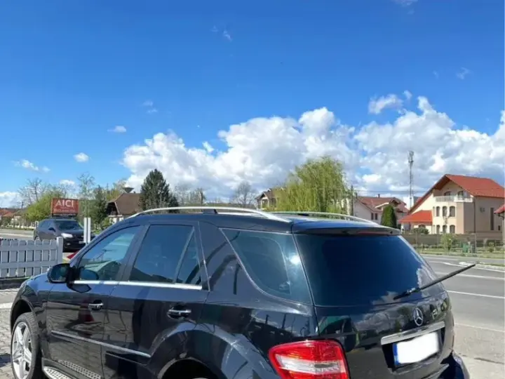 Mercedes-Benz ML W164
