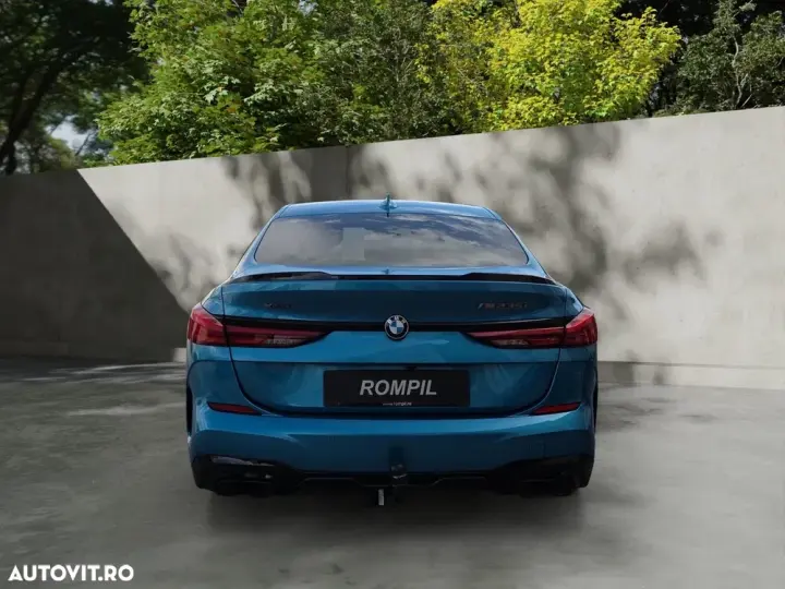 BMW M2 M235i xDrive