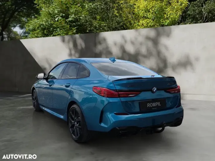 BMW M2 M235i xDrive