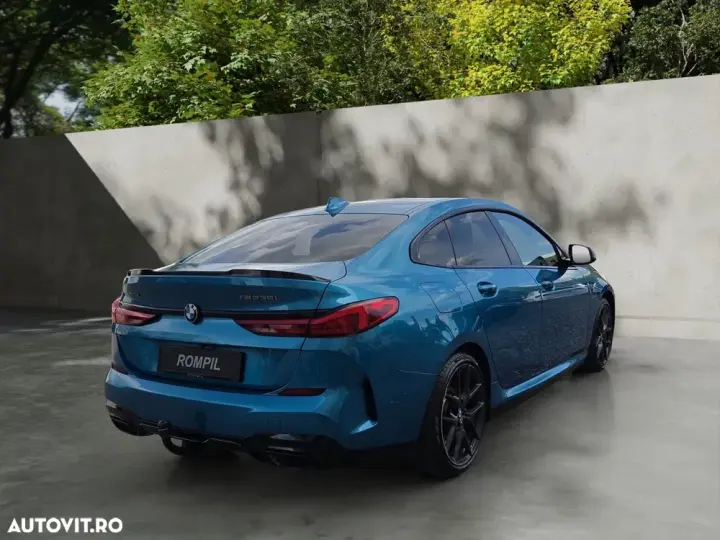 BMW M2 M235i xDrive