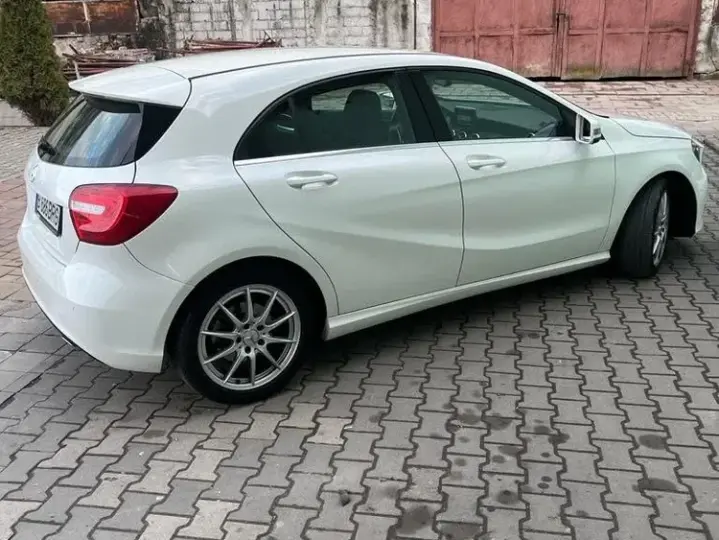 Mercedes-Benz A 200 W176