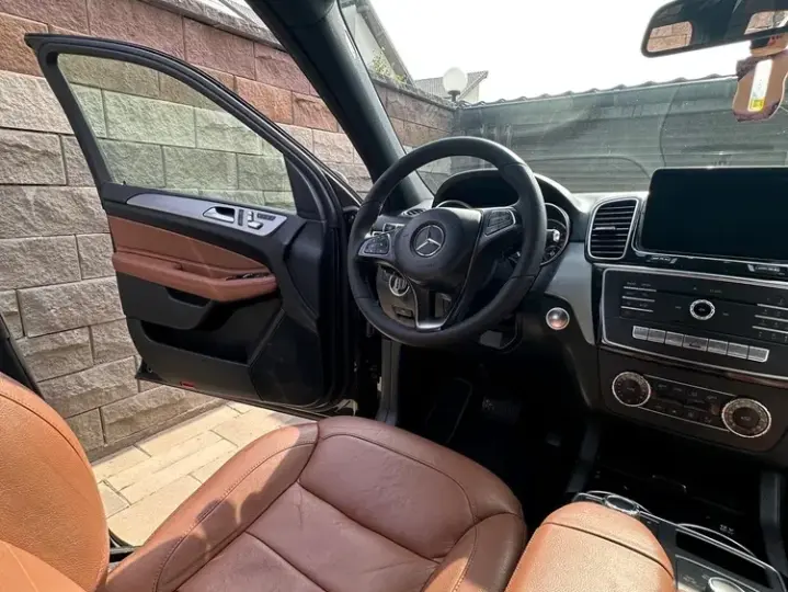 Mercedes-Benz GLE