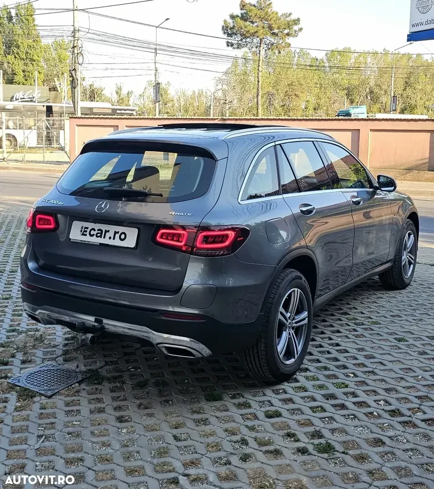 Mercedes-Benz GLC 300 de 4Matic 9G-TRONIC Exclusive — imagine 3