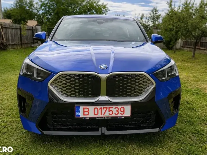 BMW iX2