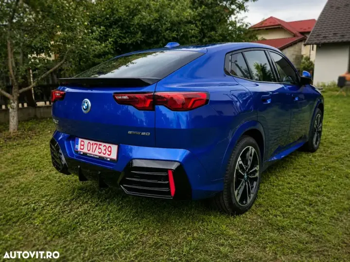 BMW iX2