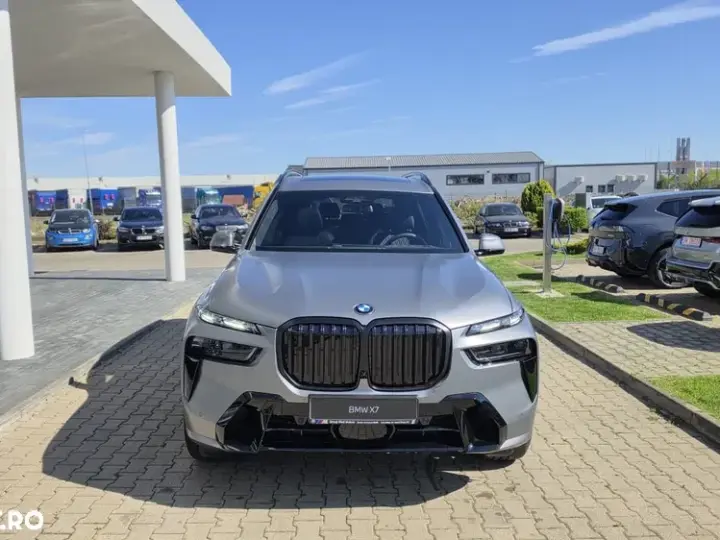 BMW X7 xDrive40i AT MHEV