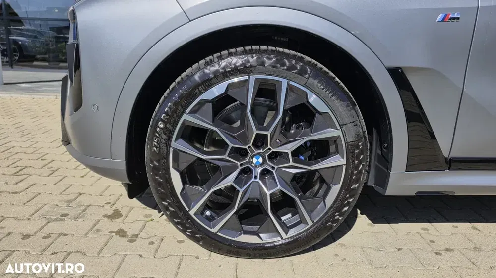 BMW X7 xDrive40i AT MHEV — imagine 5