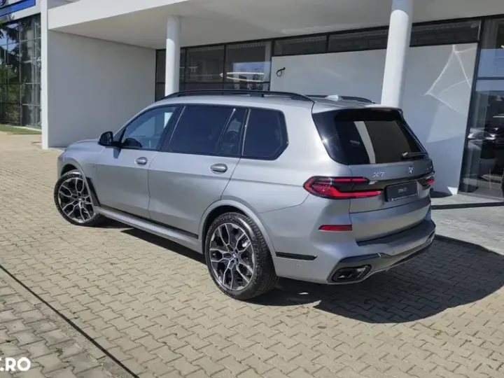 BMW X7 xDrive40i AT MHEV