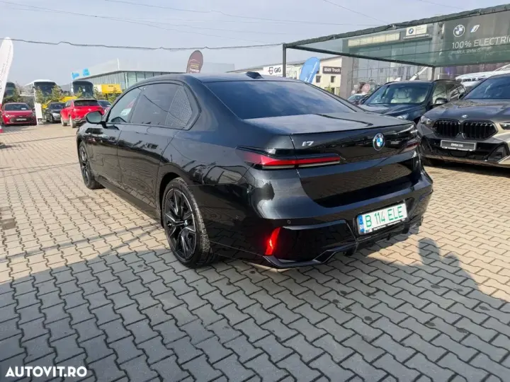 BMW i7 eDrive50