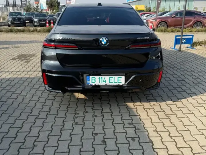 BMW i7 eDrive50