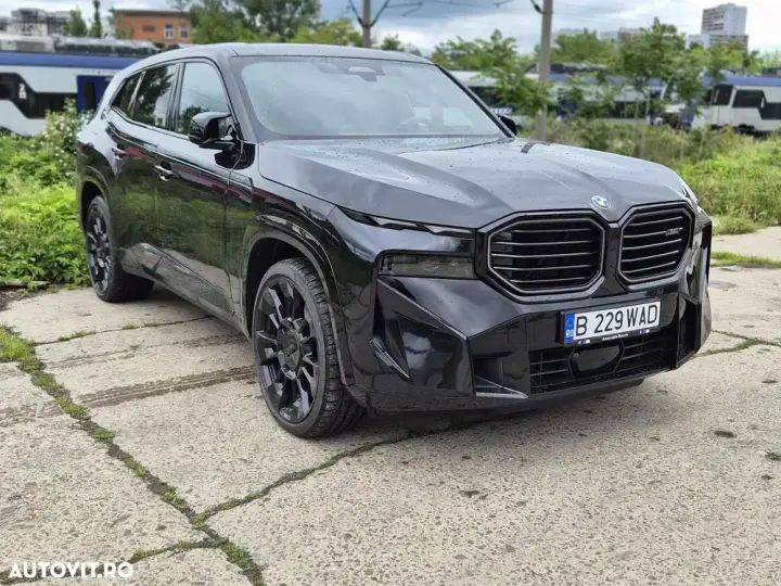 BMW XM