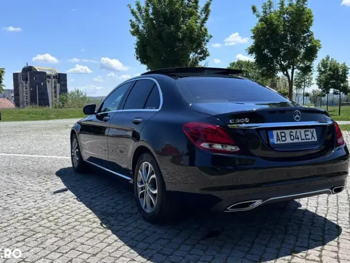 Mercedes-Benz C W205 300 9G-TRONIC Edition
