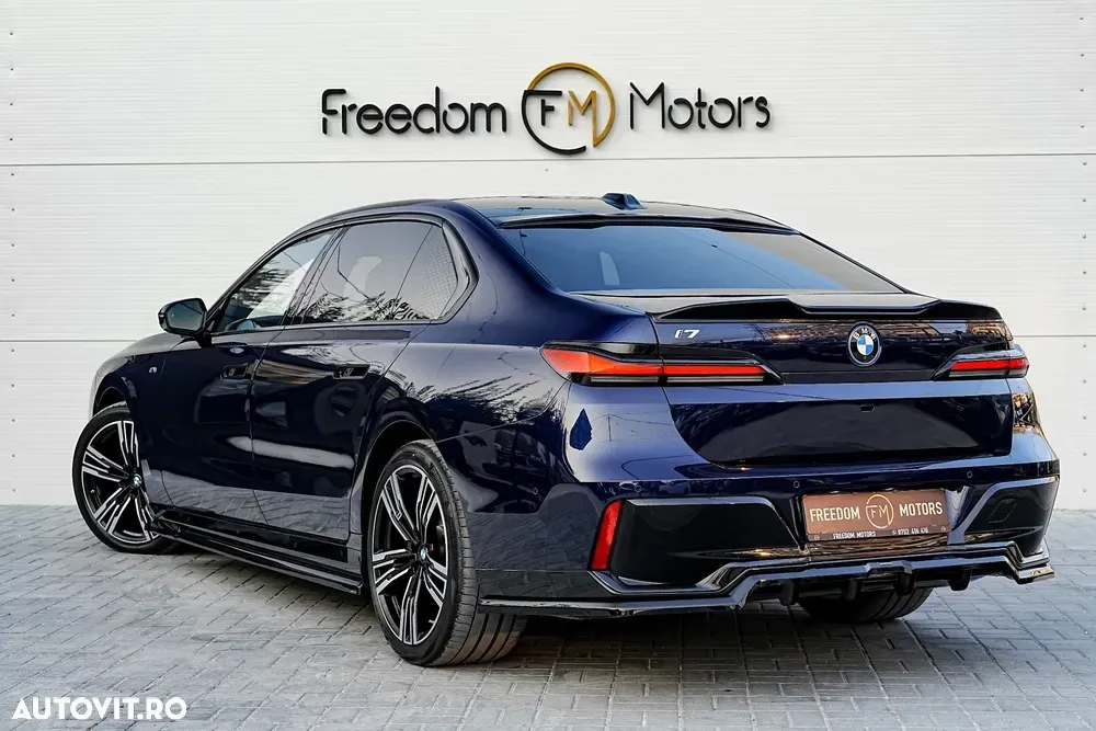 BMW i7 M70 xDrive — imagine 4
