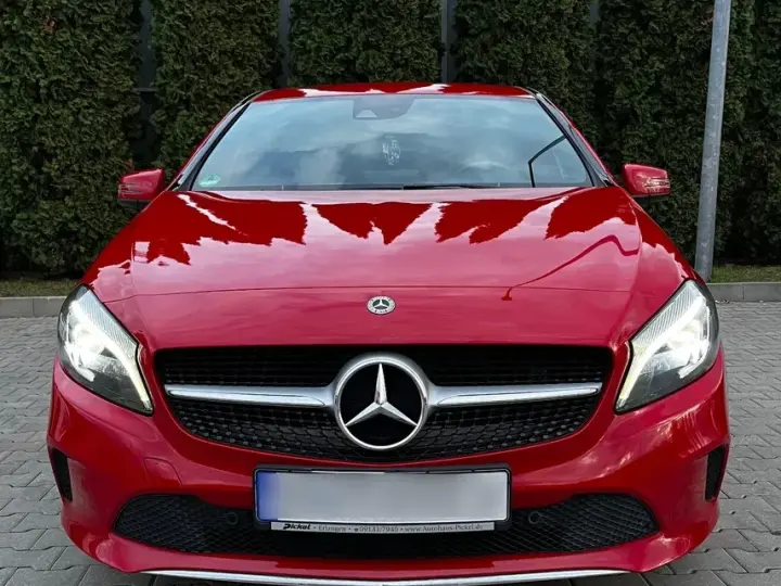 Mercedes-Benz A 180