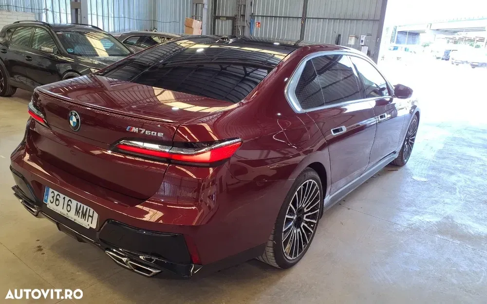 BMW M7 M760e xDrive AT PHEV — imagine 3