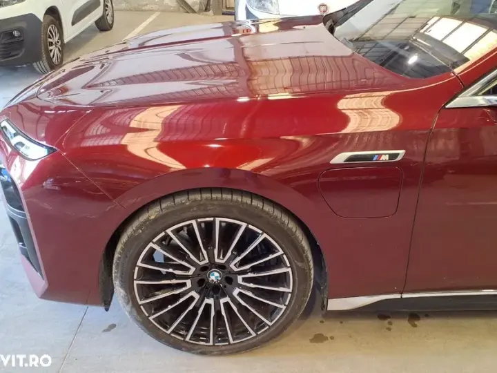 BMW M7 M760e xDrive AT PHEV